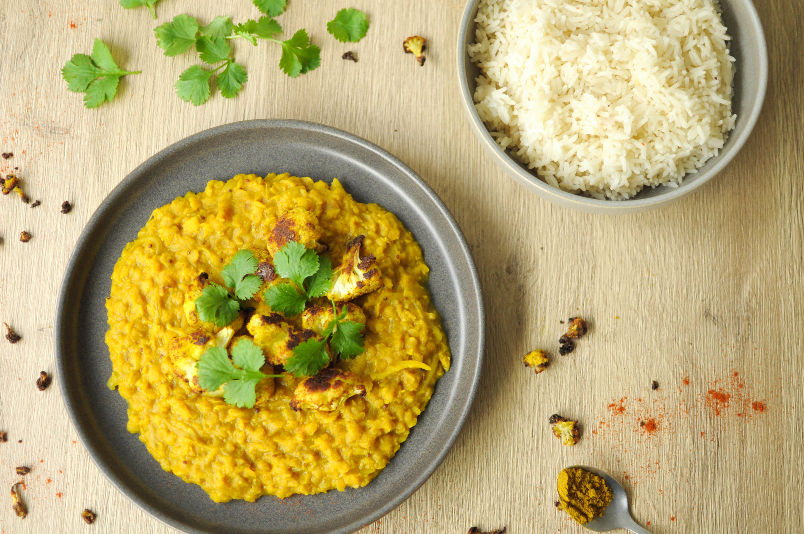 Dhal lentilles corail et chou fleur rôti