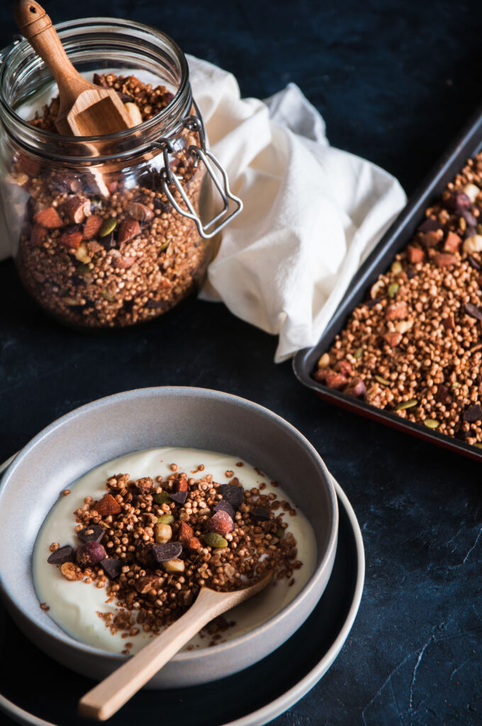 chocolate-puffed-quinoa-granola